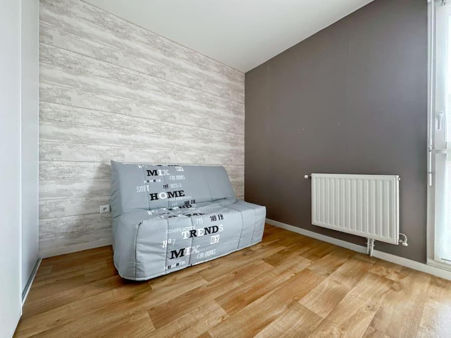 Le Chanteloupien - Appartement Pour 6 Proche Disneyland Paris מראה חיצוני תמונה